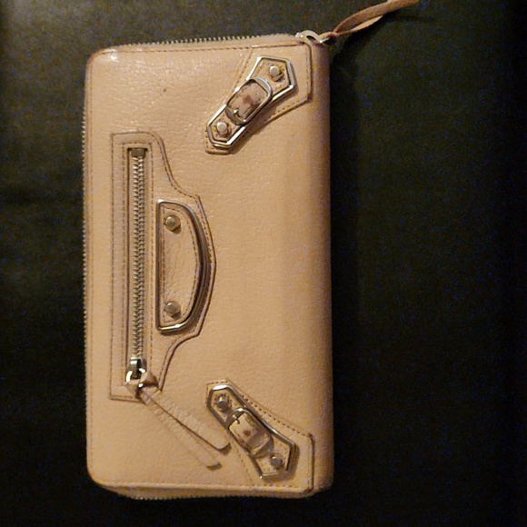 Balenciaga Handbags - Balenciaga wallet in pre beloved condition